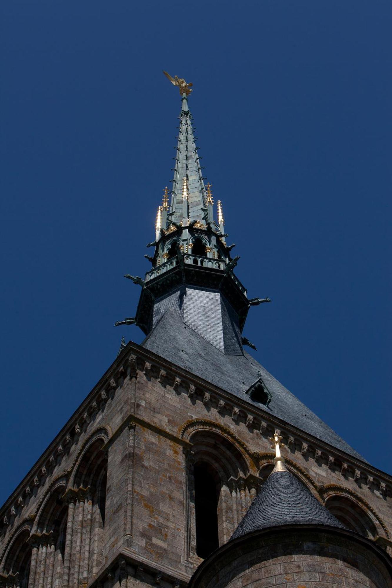 Отель Le Mouton Blanc Mont-Saint-Michel Экстерьер фото