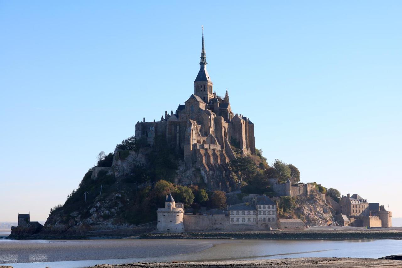 Отель Le Mouton Blanc Mont-Saint-Michel Экстерьер фото